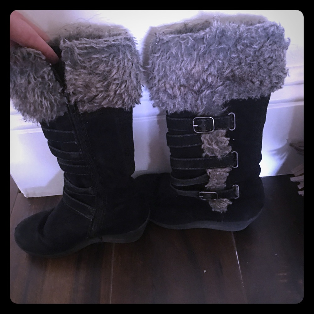 Black faux fur fashion boots size 12 little girl